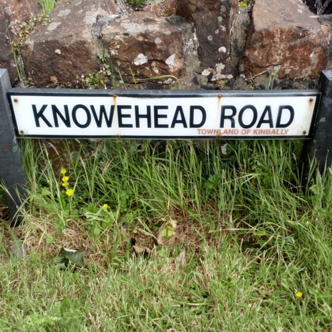 Knowhead Road (Knowe – knowl)