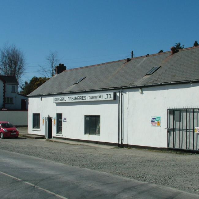 Taughboyne Co-Operative Agricultural & Dairy Society was founded in 1909 and a creamery was opened at Moness in 1910. The creamery building is still in use as an agricultural goods store.
